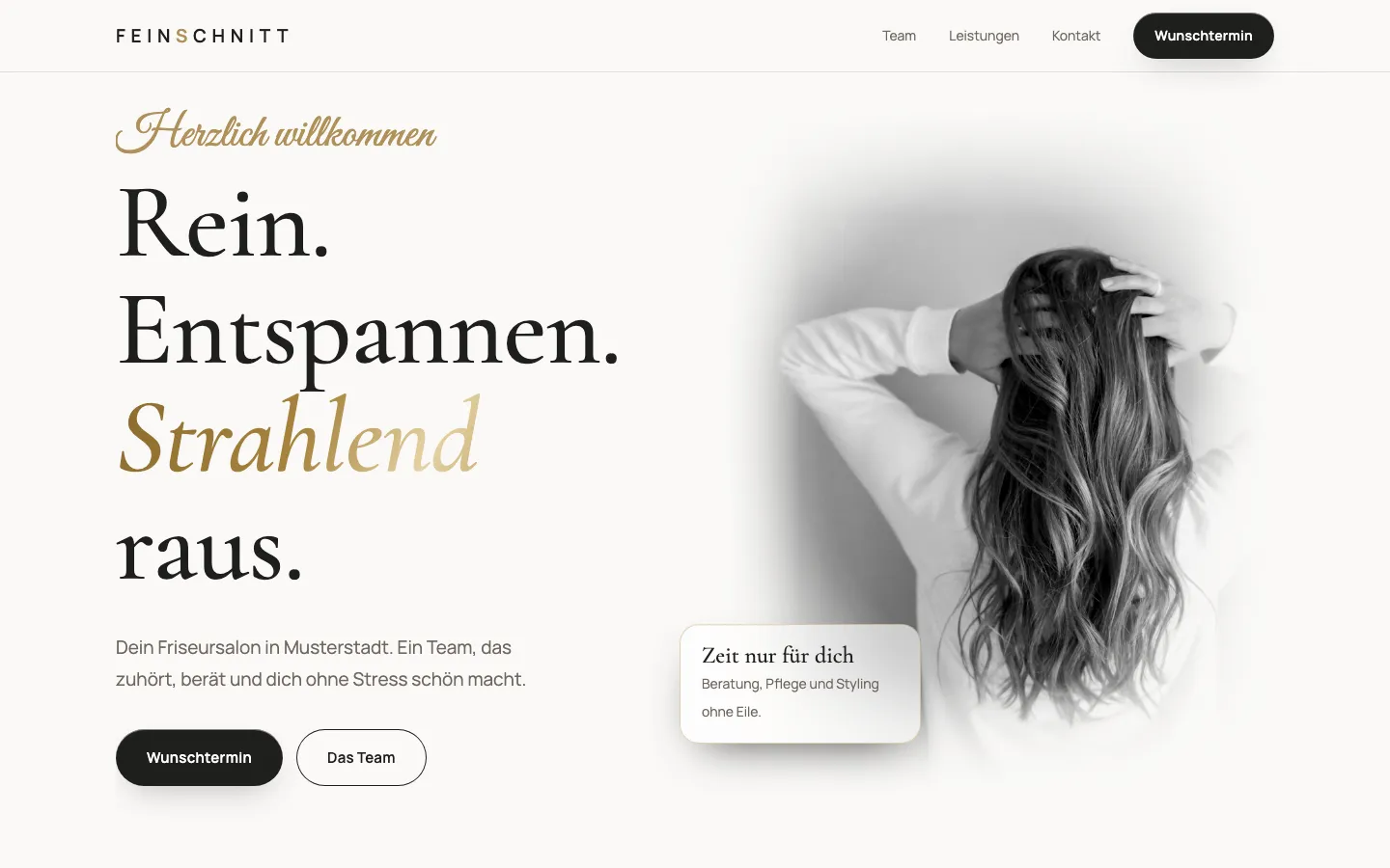 Startseite der Vorlage für einen Friseursalon, helles Design mit Porträtfoto