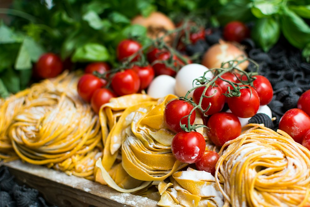 Frische Pasta und Tomaten (Beispielbild)